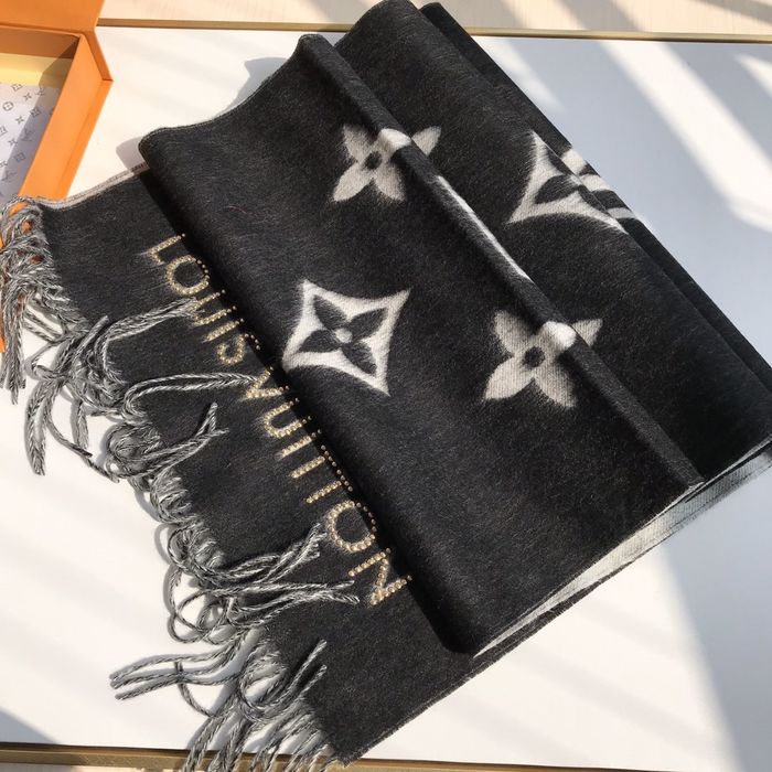 Louis Vuitton Scarf LV00050